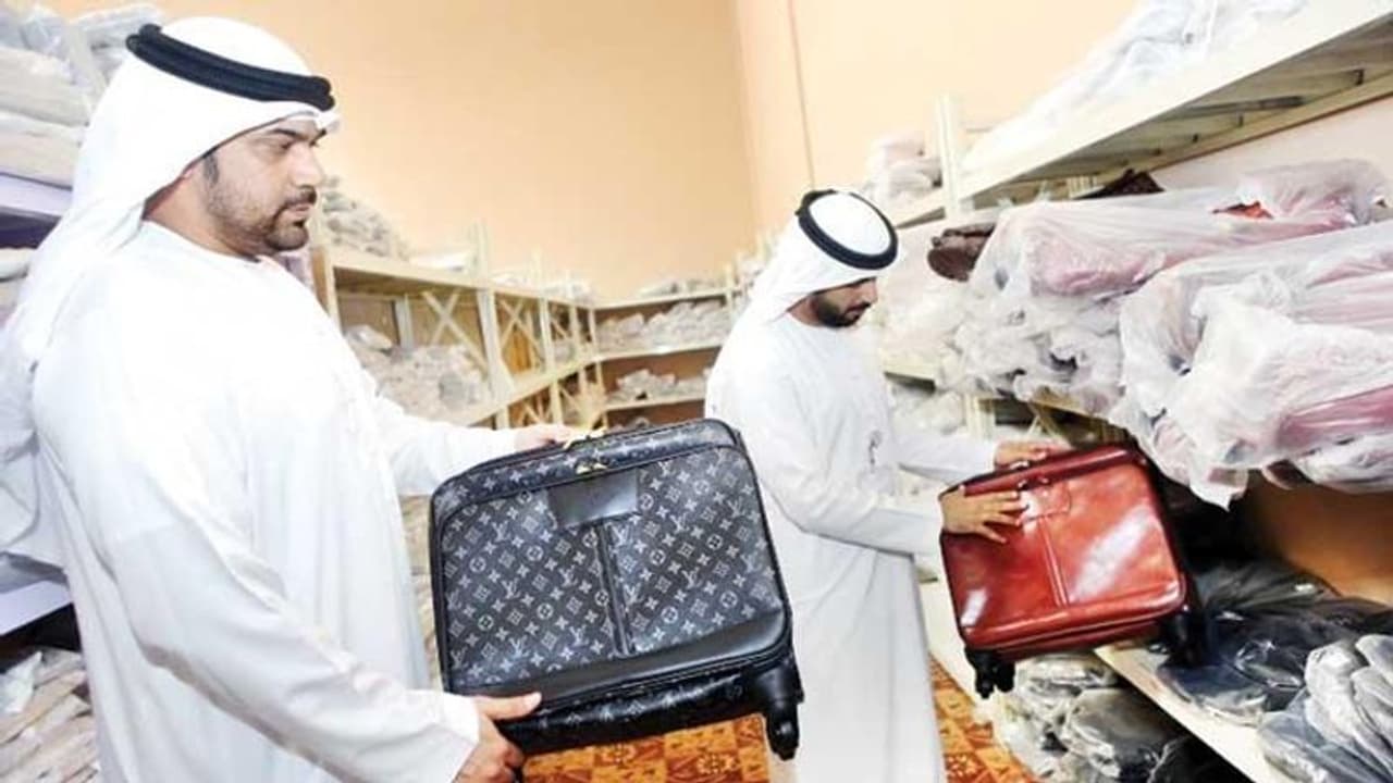 പ്രമുഖ ബ്രാന്ഡുകളുടെ പേരില് വ്യാജന്മാര്; യുഎഇയില് പിടിച്ചെടുത്തത് വന്ശേഖരം പ്രമുഖ ബ്രാന്ഡുകളുടെ പേരില് വ്യാജന്മാര്; യുഎഇയില് പിടിച്ചെടുത്തത് വന്ശേഖരം