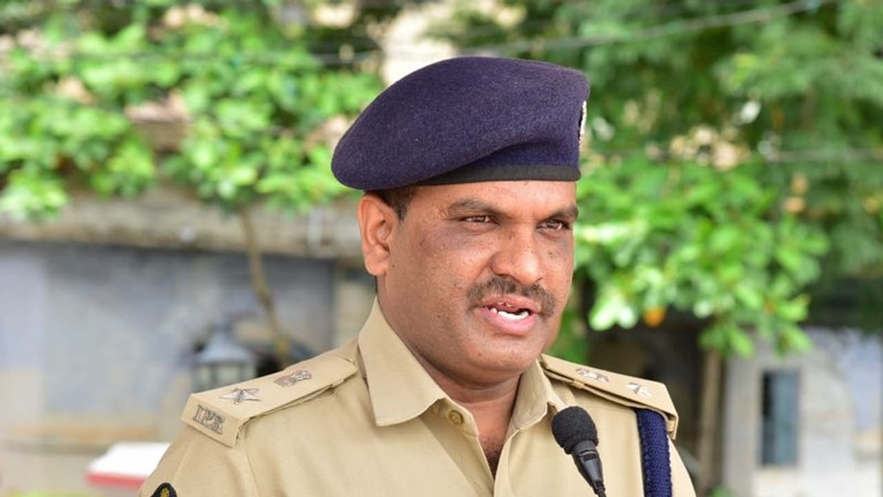 ఆన్‌లైన్ పేమెంట్స్ యాప్స్‌పై సైబర్ నేరగాళ్ళ కన్ను... కర్నూలు ఎస్పీ సూచనలివే