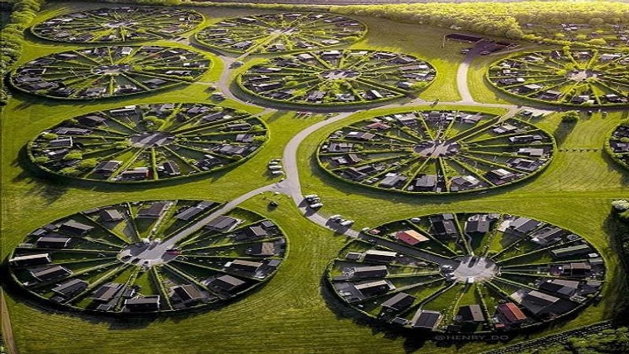 यह है एलियन कॉलोनी, यहां रहने के लिए लोगों में मची है होड़ यह है एलियन कॉलोनी, यहां रहने के लिए लोगों में मची है होड़