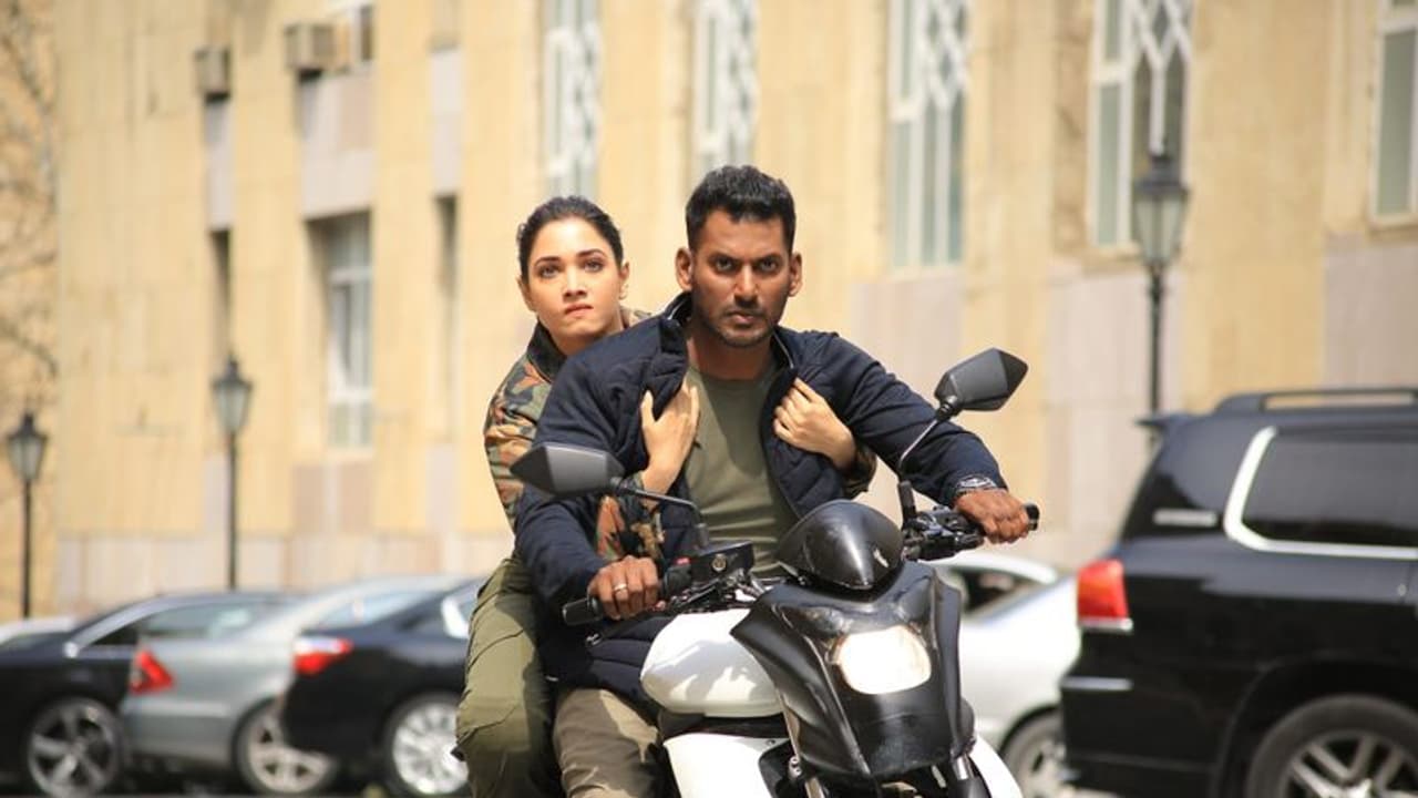 விஷாலின் அதிரடியை நவம்பரில் பார்க்கலாம்... ரசிகர்களுக்காக ரகசியத்தை போட்டிடைத்த படக்குழு...!