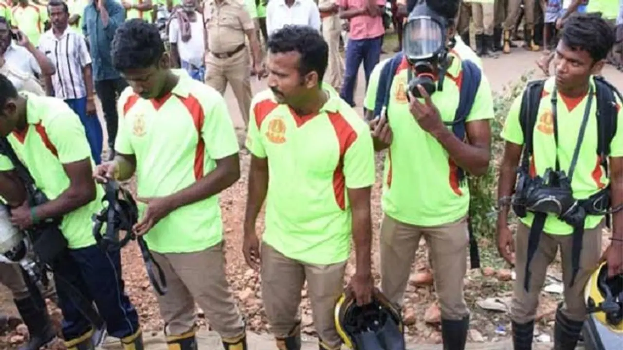 அதிரடியில் இறங்கியது அரசு... பாறையா.? நாங்களா..? ஒருகைப்பாக்குறோம்..!! அதை சுக்கு நுறா உடைத்து சுர்ஜித்தை தூக்காமல் விடமாட்டோம். முரட்டுத்தன வெறியில் மீட்புக்குழு..!!