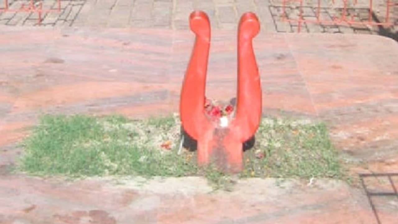 ২০০বছরের প্রথায় পূ্র্ণছেদ,মানুষের দাবি মেনে কালীপুজোয় বন্ধ বলি ২০০বছরের প্রথায় পূ্র্ণছেদ,মানুষের দাবি মেনে কালীপুজোয় বন্ধ বলি