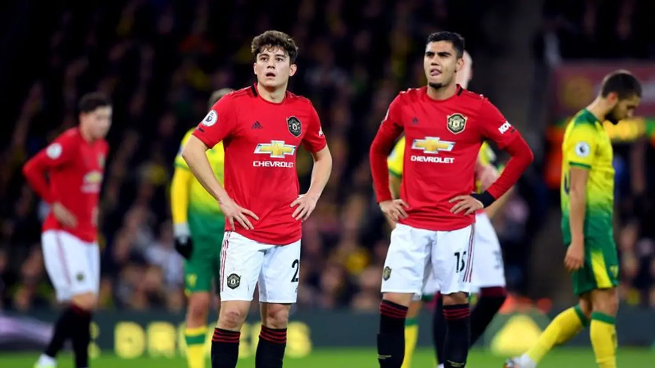 തുടര് തോല്വികള്ക്ക് പിന്നാലെ മാഞ്ചസ്റ്റര് യുണൈറ്റഡിന് മറ്റൊരു തിരിച്ചടി തുടര് തോല്വികള്ക്ക് പിന്നാലെ മാഞ്ചസ്റ്റര് യുണൈറ്റഡിന് മറ്റൊരു തിരിച്ചടി