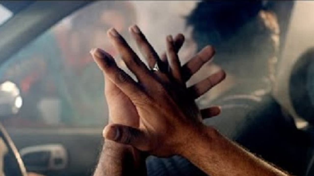 ಮಂಜೂರಾದ ಹಣ ಬಿಡುಗಡೆಗೆ ಒತ್ತಾಯ, ಮಂಗಳಮುಖಿಯರಿಂದ ಆತ್ಮಹತ್ಯೆ ಬೆದರಿಕೆ