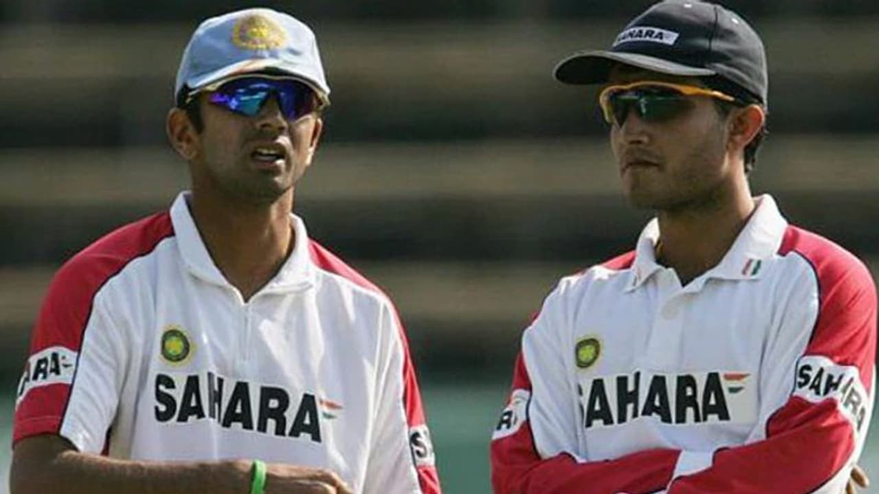 దాదా మార్క్ రూలింగ్: ద్రవిడ్తో భేటీకానున్న గంగూలీ.. ఎన్సీఏపై ఫోకస్ దాదా మార్క్ రూలింగ్: ద్రవిడ్తో భేటీకానున్న గంగూలీ.. ఎన్సీఏపై ఫోకస్