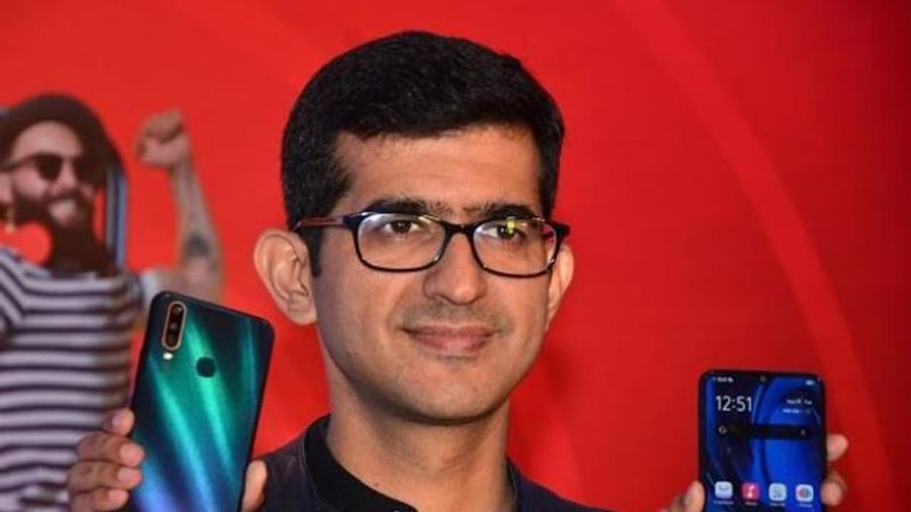 5000ఎంఏహెచ్ బ్యాటరీతో వివో U10 5000ఎంఏహెచ్ బ్యాటరీతో వివో U10