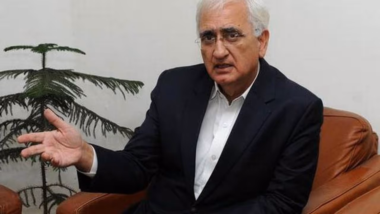 இனிமே தான் எங்களோட ஆட்டத்தை பார்க்க போறீங்க... காங்கிரஸ் தொண்டர்களுக்கு புத்துணர்ச்சி கொடுக்கும் சல்மான் குர்ஷித்..! இனிமே தான் எங்களோட ஆட்டத்தை பார்க்க போறீங்க... காங்கிரஸ் தொண்டர்களுக்கு புத்துணர்ச்சி கொடுக்கும் சல்மான் குர்ஷித்..!