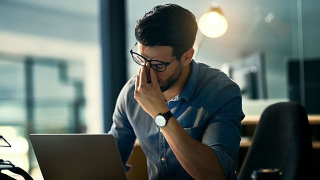 ജോലിസ്ഥലത്തെ സമ്മര്ദ്ദം കുറയ്ക്കാന് ഇതാ അഞ്ച് മാര്ഗങ്ങള്... ജോലിസ്ഥലത്തെ സമ്മര്ദ്ദം കുറയ്ക്കാന് ഇതാ അഞ്ച് മാര്ഗങ്ങള്...