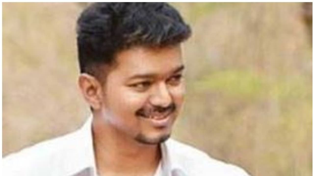 നടൻ വിജയ്യുടെ വീടിനു ബോംബ് ഭീഷണി നടൻ വിജയ്യുടെ വീടിനു ബോംബ് ഭീഷണി