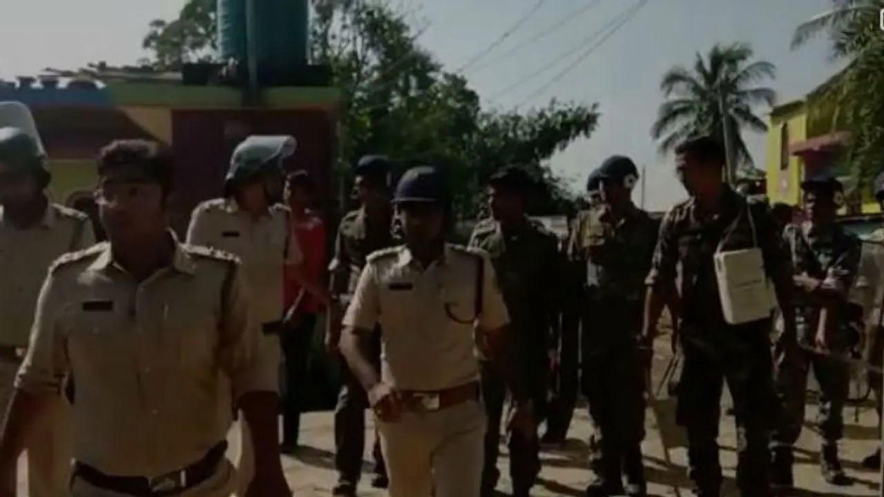 তৃণমূলের গোষ্ঠী সংঘর্ষে উত্তপ্ত সাঁইথিয়া, গুলিবিদ্ধ হয়ে একজনের মৃত্যু তৃণমূলের গোষ্ঠী সংঘর্ষে উত্তপ্ত সাঁইথিয়া, গুলিবিদ্ধ হয়ে একজনের মৃত্যু