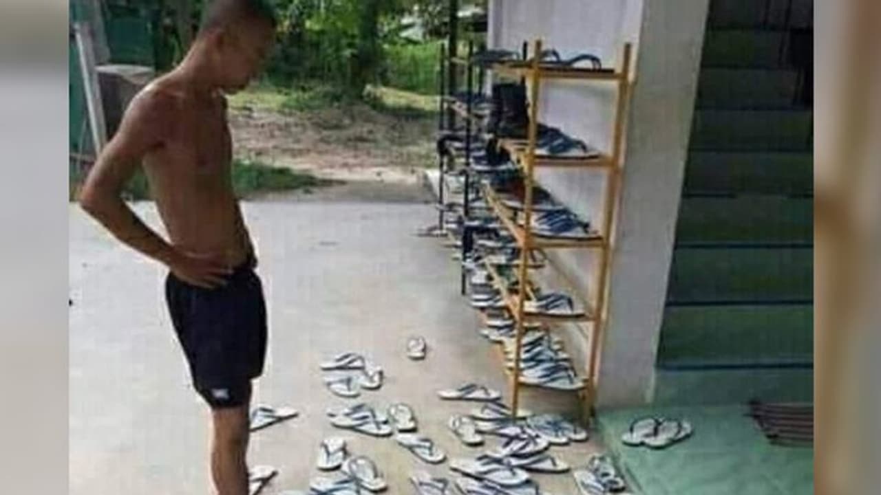 चप्पल ढूंढने के चक्कर में मशहूर हुआ शख्स, लोगों ने भी करनी चाही मदद लेकिन चप्पल ढूंढने के चक्कर में मशहूर हुआ शख्स, लोगों ने भी करनी चाही मदद लेकिन