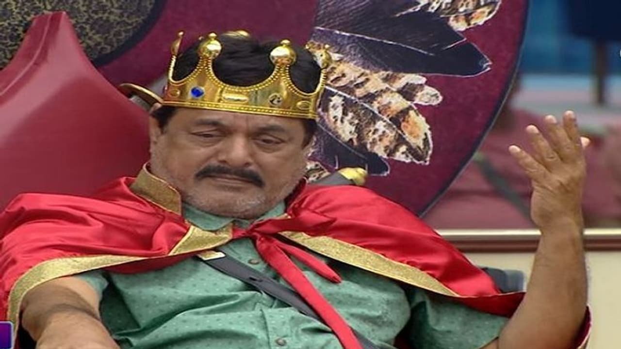 ಮನೆಗೆ ಜೈಜಗದೀಶ್ ಮಹಾರಾಜ... ಬಿಗ್ ಬಾಸ್ ಯಾರೊಂದಿಗೂ ಮಾತಾಡಲ್ಲ! ಮನೆಗೆ ಜೈಜಗದೀಶ್ ಮಹಾರಾಜ... ಬಿಗ್ ಬಾಸ್ ಯಾರೊಂದಿಗೂ ಮಾತಾಡಲ್ಲ!