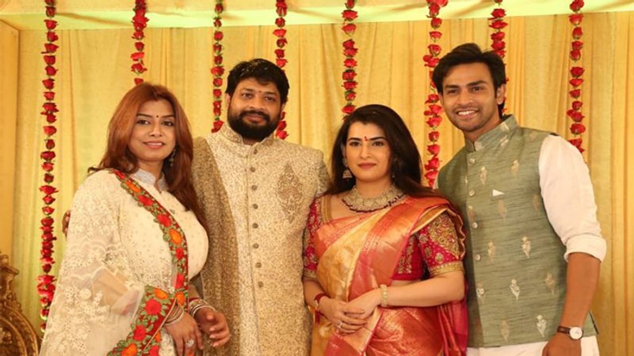 ప్రియుడితో పెళ్లికి సిద్దమైన తెలుగు హీరోయిన్.. డేట్ ఫిక్స్