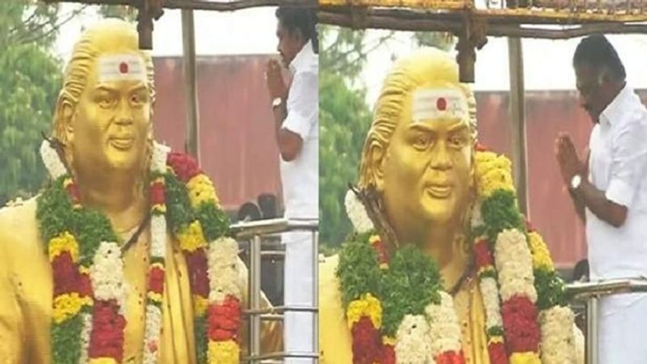 தேவர் ஜெயந்தி !! மதுரை பிரமாண்ட தேவர் சிலைக்கு தலைவர்கள் மரியாதை !! தேவர் ஜெயந்தி !! மதுரை பிரமாண்ட தேவர் சிலைக்கு தலைவர்கள் மரியாதை !!