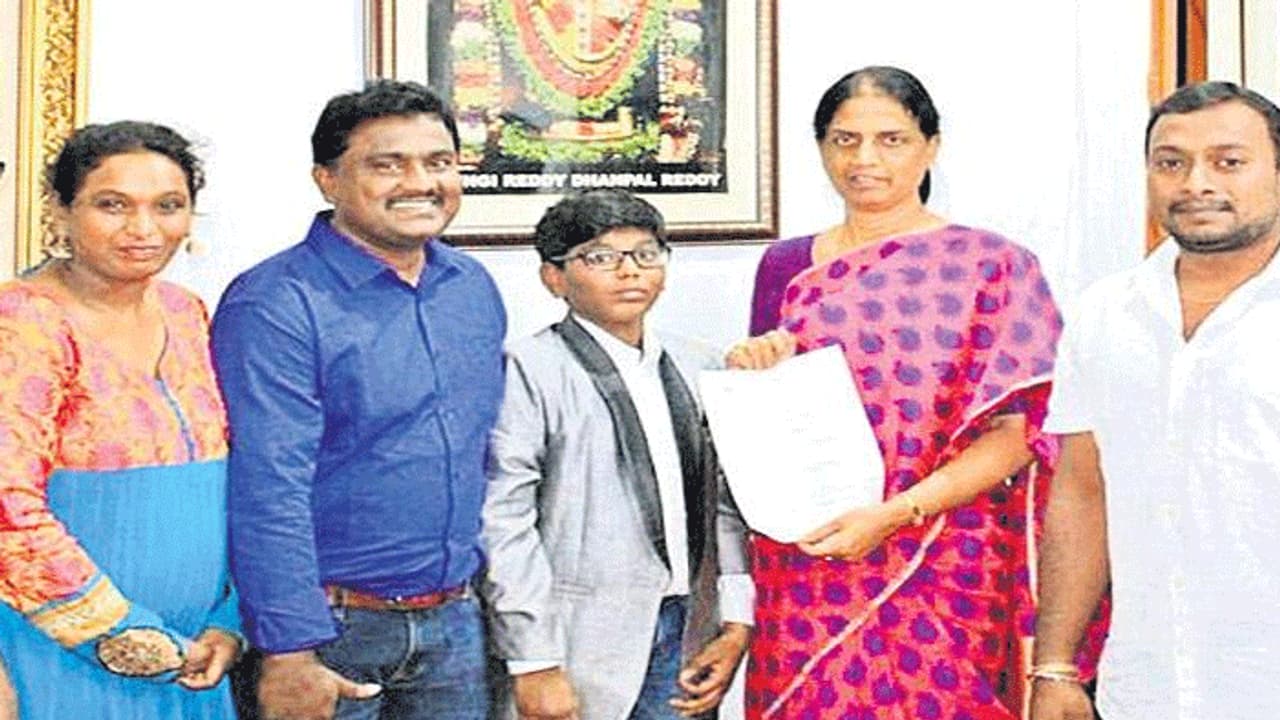 చదివేది ఏడో తరగతి... చేస్తున్నది ఐటీ ఉద్యోగం