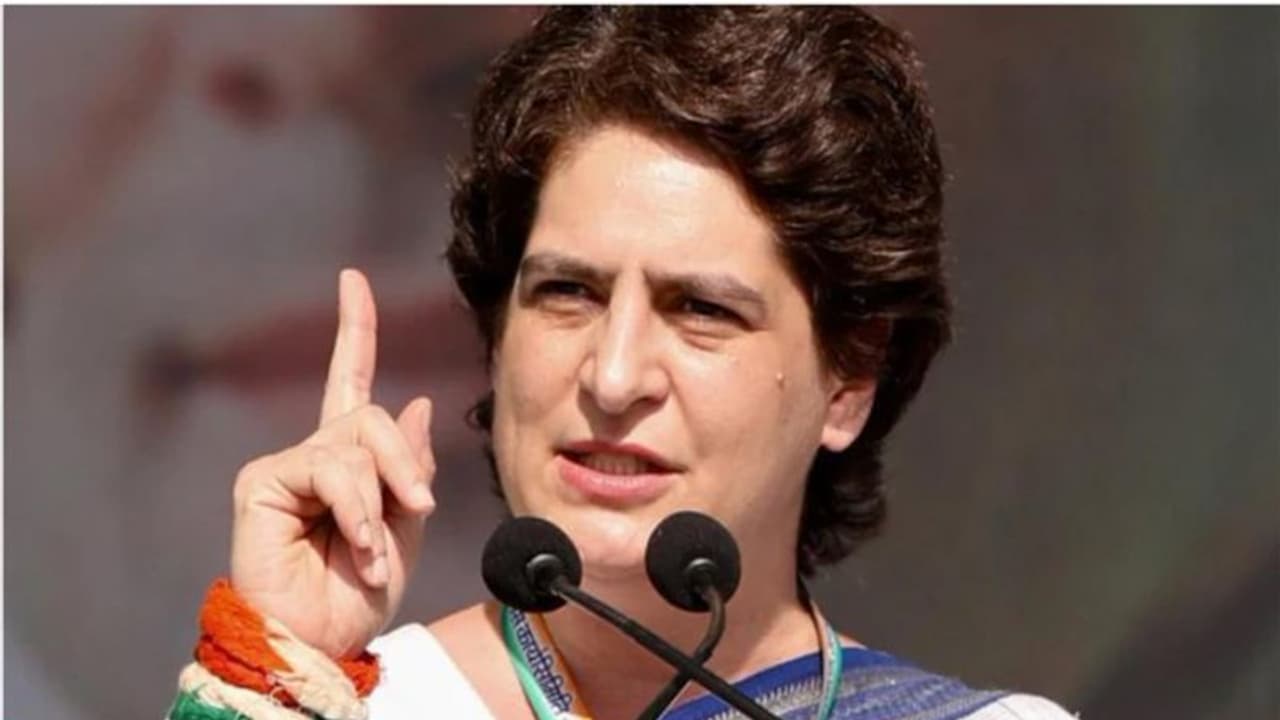 U.P में कानून व्यवस्था पर प्रियंका का ताना, कहा जनता हो रही परेशान, सरकार नहीं ले रही कोई सुध U.P में कानून व्यवस्था पर प्रियंका का ताना, कहा जनता हो रही परेशान, सरकार नहीं ले रही कोई सुध