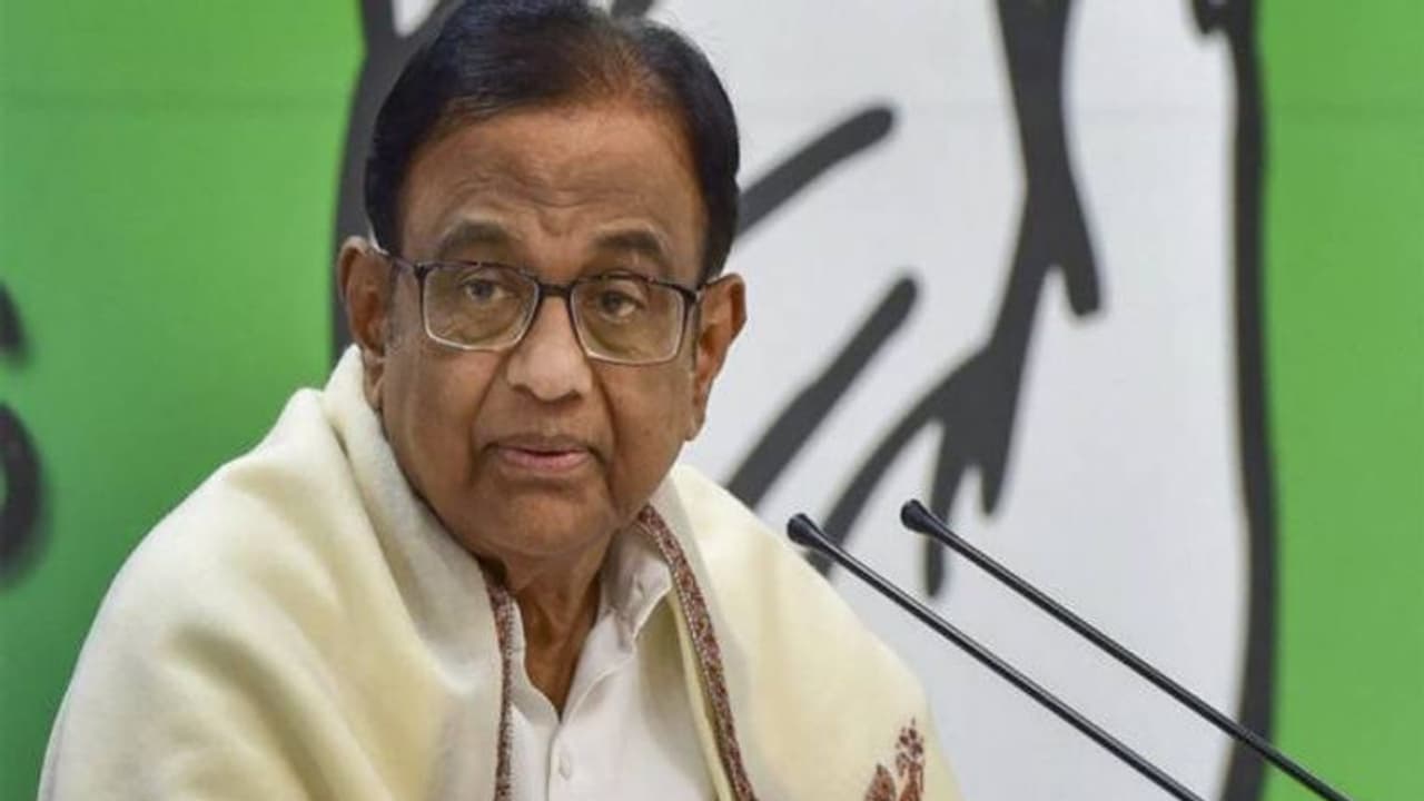 INX केस: मनी लॉड्रिंग मामले में गिरफ्तार चिदंबरम ने हाई कोर्ट से मांगी अंतरिम जमानत INX केस: मनी लॉड्रिंग मामले में गिरफ्तार चिदंबरम ने हाई कोर्ट से मांगी अंतरिम जमानत