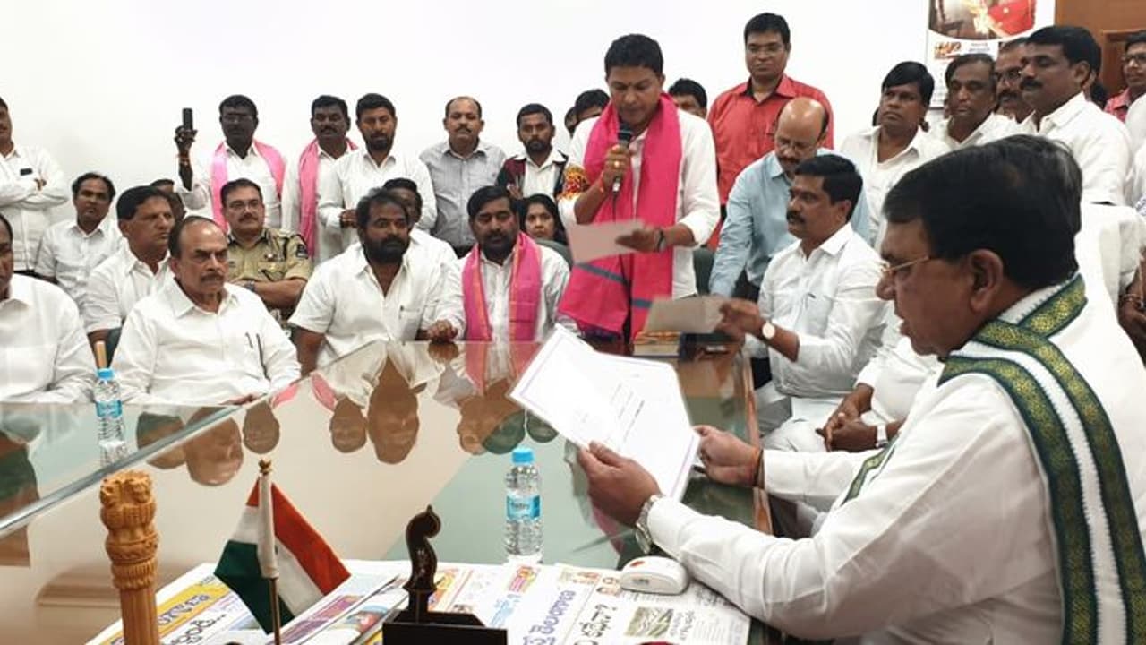 హుజూర్‌నగర్ ఎమ్మెల్యేగా సైదిరెడ్డి ప్రమాణం