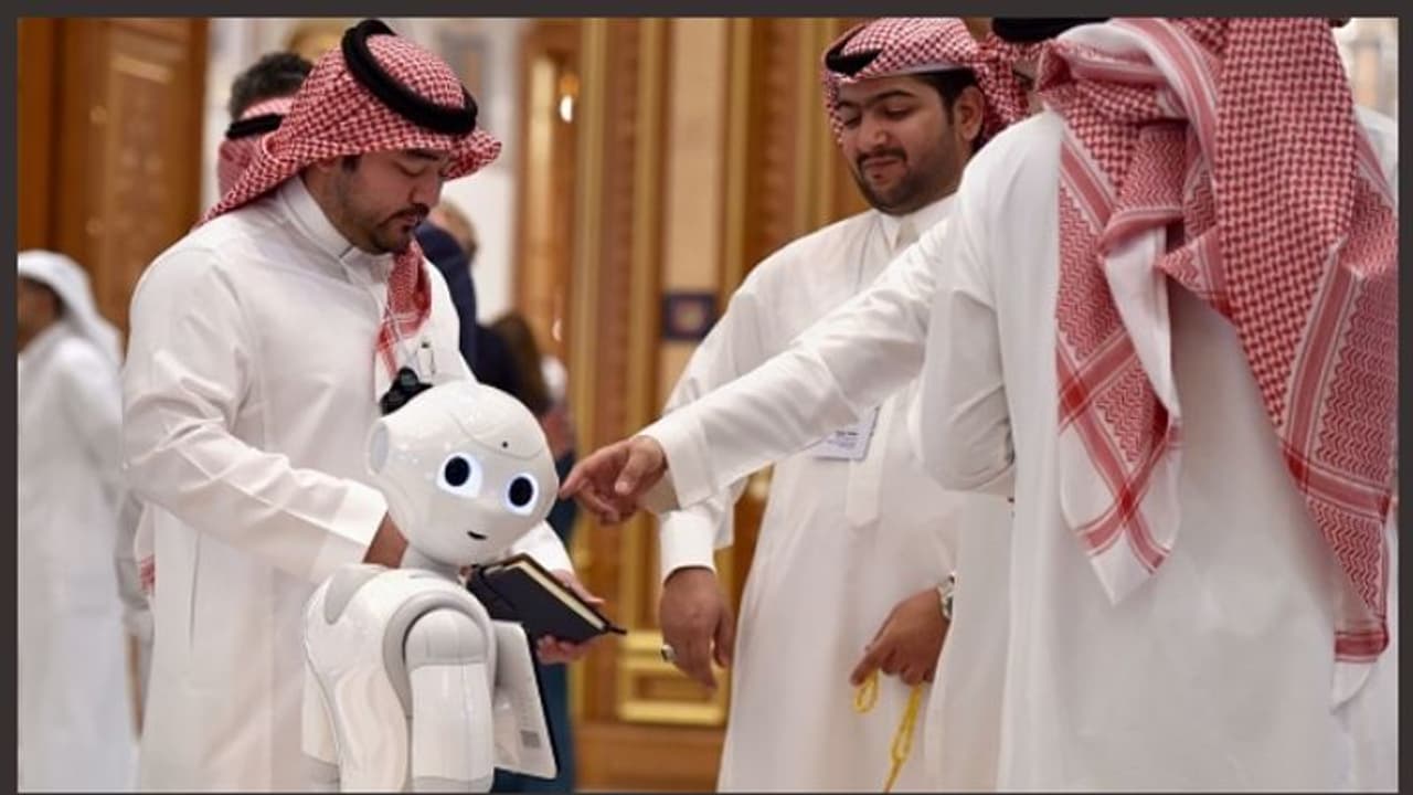 സൗദി നിക്ഷേപ സംഗമം: ആദ്യ ദിനം ഒപ്പിട്ടത് 1500 കോടി ഡോളറിന്റെ കരാറുകള് സൗദി നിക്ഷേപ സംഗമം: ആദ്യ ദിനം ഒപ്പിട്ടത് 1500 കോടി ഡോളറിന്റെ കരാറുകള്