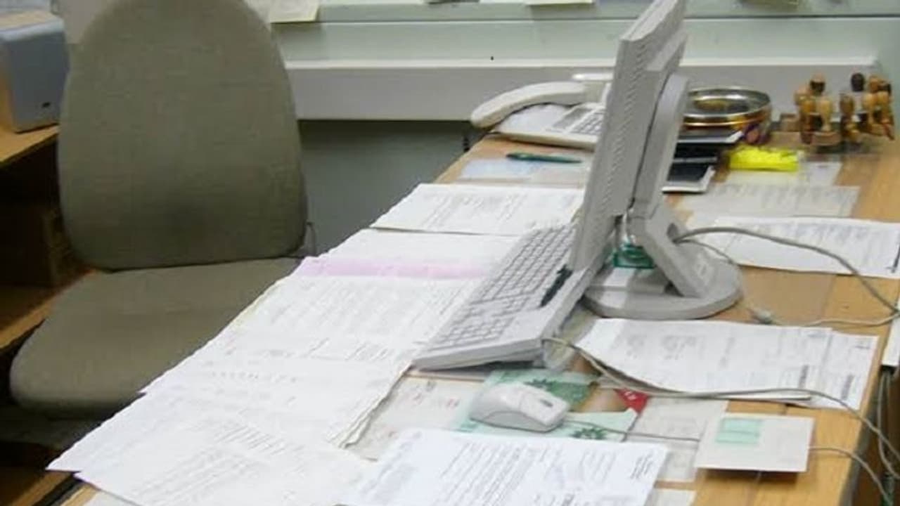 ‘ಕಾವೇರಿ’ ವೆಬ್‌ಸೈಟ್‌ ಹಗರಣ: ಸಿಸಿಬಿಯಿಂದ ಕಂಪ್ಯೂಟರ್‌ ವಶ