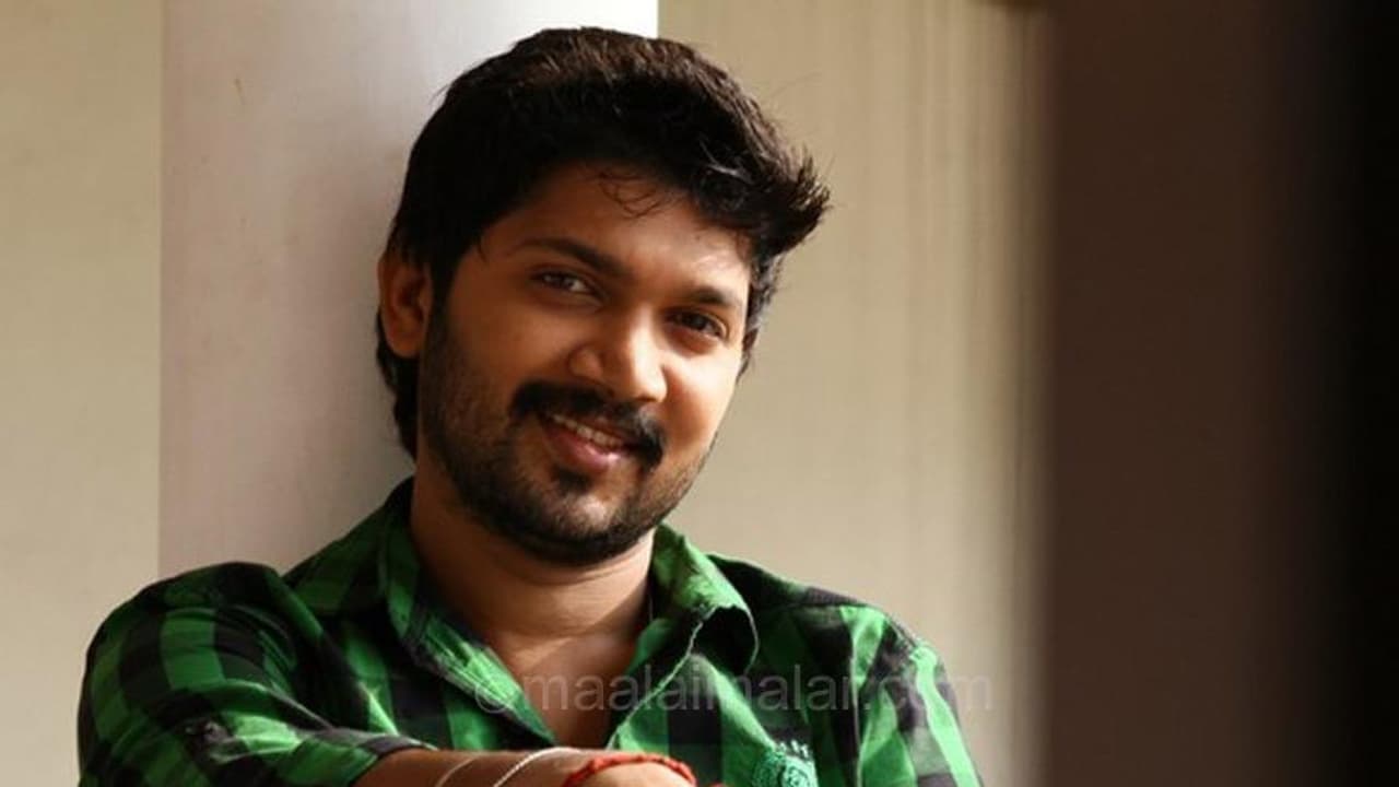 பரவை முனியம்மாவை நேரில் சந்தித்த ’அட்டகத்தி’ ஹீரோ... மருத்துவ செலவை தான் ஏற்பதாக உறுதி...!