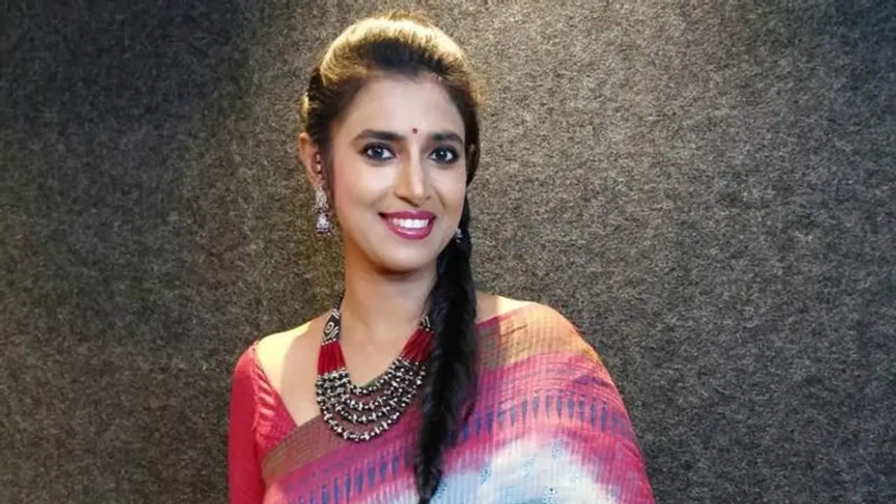 பாஜக, பதவி வெறியில் வாய் பிளக்கும் ஒரு பருந்து..!! கழுவி கழுவி ஊற்றிய நடிகை கஸ்தூரி...!! பாஜக, பதவி வெறியில் வாய் பிளக்கும் ஒரு பருந்து..!! கழுவி கழுவி ஊற்றிய நடிகை கஸ்தூரி...!!