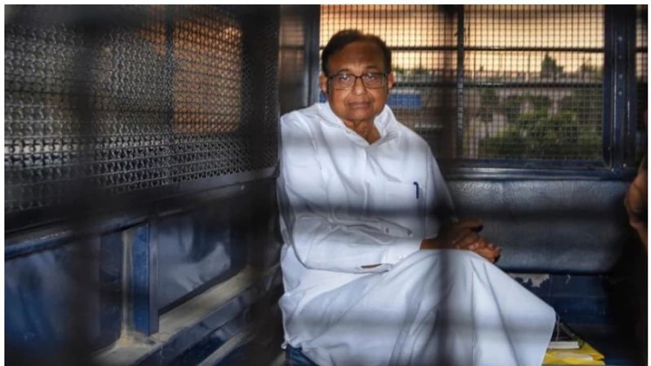 இன்னுமா உங்க ஆத்திரம் தீரல..?? தயவு செஞ்சு ஜாமின் கொடுங்க நீதிமன்றத்தில் கதறும் ப. சி தரப்பு..!!