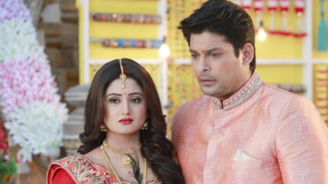 'पंजाब की कैटरीना' ने रश्मि सिद्धार्थ के रिलेशन को लेकर किया बड़ा खुलासा, कही ये बात 'पंजाब की कैटरीना' ने रश्मि सिद्धार्थ के रिलेशन को लेकर किया बड़ा खुलासा, कही ये बात