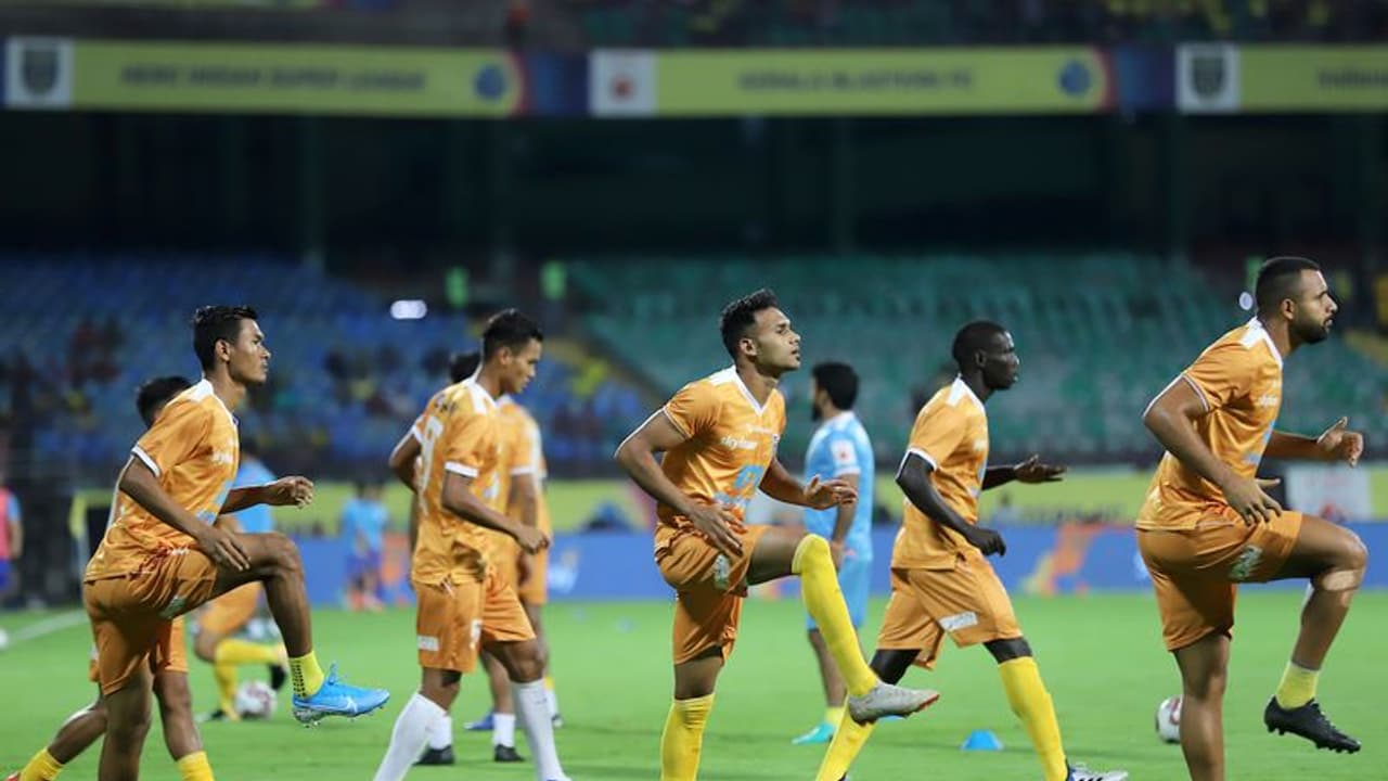 ಮನೆಯಂಗಣದಲ್ಲಿ ಹೊಸ ಆರಂಭದ ನಿರೀಕ್ಷೆಯಲ್ಲಿ ಹೈದರಾಬಾದ್ ಮನೆಯಂಗಣದಲ್ಲಿ ಹೊಸ ಆರಂಭದ ನಿರೀಕ್ಷೆಯಲ್ಲಿ ಹೈದರಾಬಾದ್