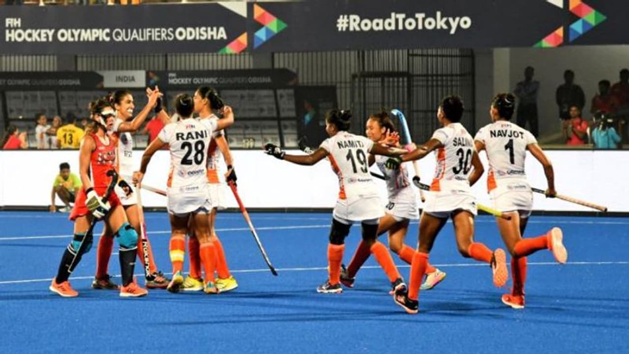 দাপুটে জয় পুরুষ ও মহিলা দলের, অলিম্পিকের দোরগোড়ায় ভারতীয় হকি দাপুটে জয় পুরুষ ও মহিলা দলের, অলিম্পিকের দোরগোড়ায় ভারতীয় হকি