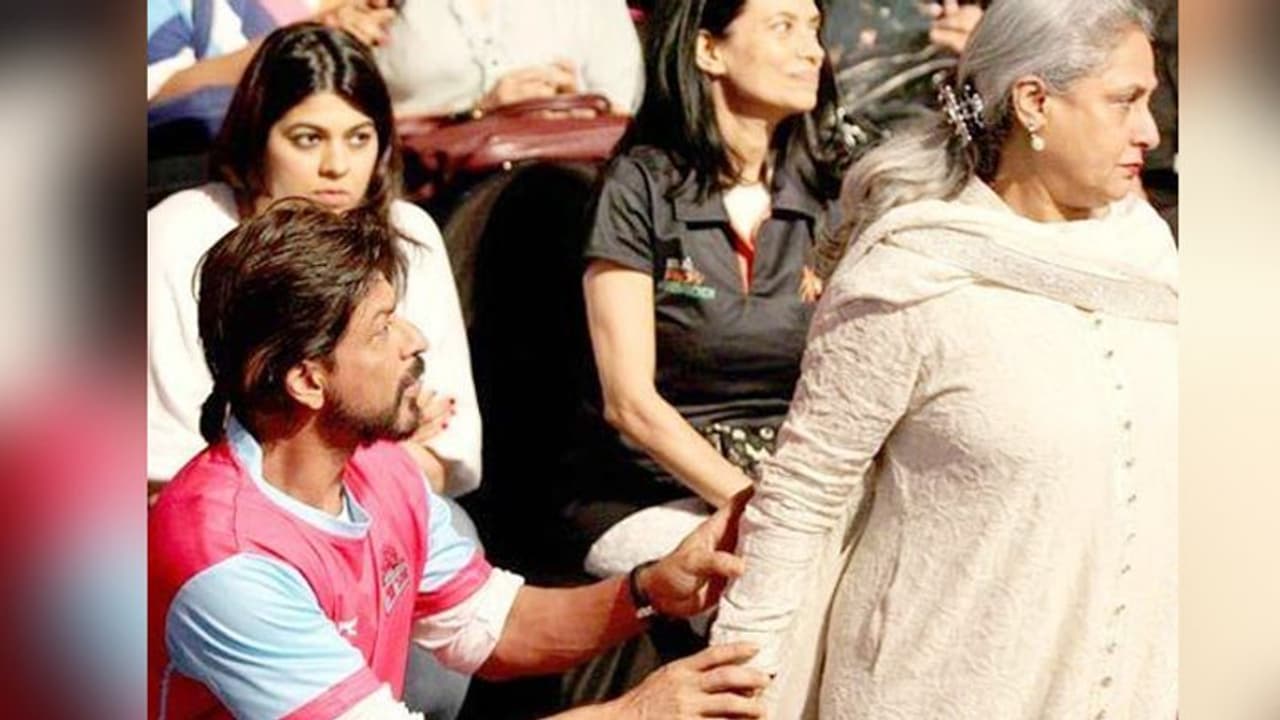 जब शाहरुख पर भड़क गई थीं ऐश्वर्या की सास, इस एक वजह से थप्पड़ मारने तक की कही थी बात जब शाहरुख पर भड़क गई थीं ऐश्वर्या की सास, इस एक वजह से थप्पड़ मारने तक की कही थी बात