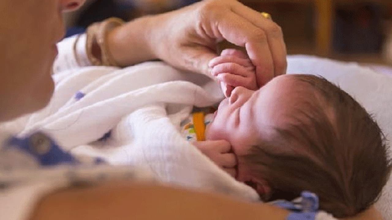 भगवान किसी को न दे ऐसे मां बाप, जिन्होंने जीते जी अपने ही बच्चे को रोते बिलखते मार डाला भगवान किसी को न दे ऐसे मां बाप, जिन्होंने जीते जी अपने ही बच्चे को रोते बिलखते मार डाला