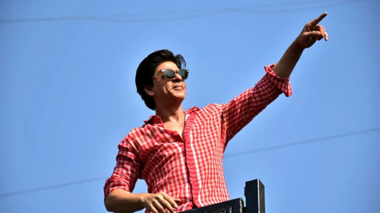 গল্প নয়, সত্যিই চাঁদে জমি শাহরুখ খানের, ইয়েস বস এর স্বপ্নই যেন আজ সত্য গল্প নয়, সত্যিই চাঁদে জমি শাহরুখ খানের, ইয়েস বস এর স্বপ্নই যেন আজ সত্য