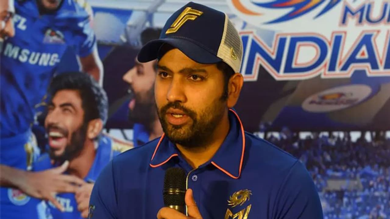 T20 Series:कप्तान के रूप में मेरा काम आसान, वहीं से आगे बढ़ना है, जहां विराट ने छोड़ा है: रोहित शर्मा T20 Series:कप्तान के रूप में मेरा काम आसान, वहीं से आगे बढ़ना है, जहां विराट ने छोड़ा है: रोहित शर्मा