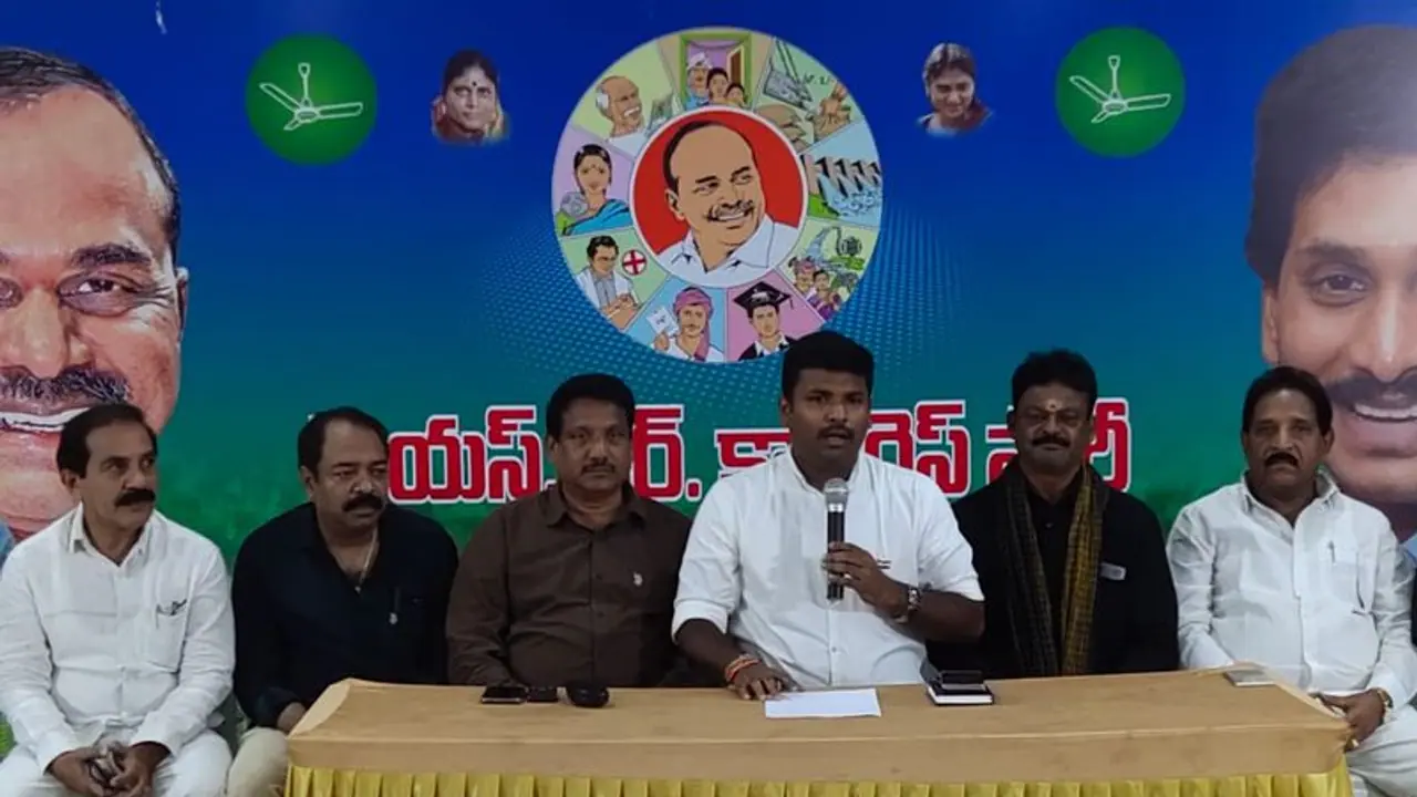 ''చంద్రబాబు డైరెక్షన్ లోనే పిల్లసేన లాంగ్ మార్చ్...పవన్ కు రెమ్యునరేషన్...''