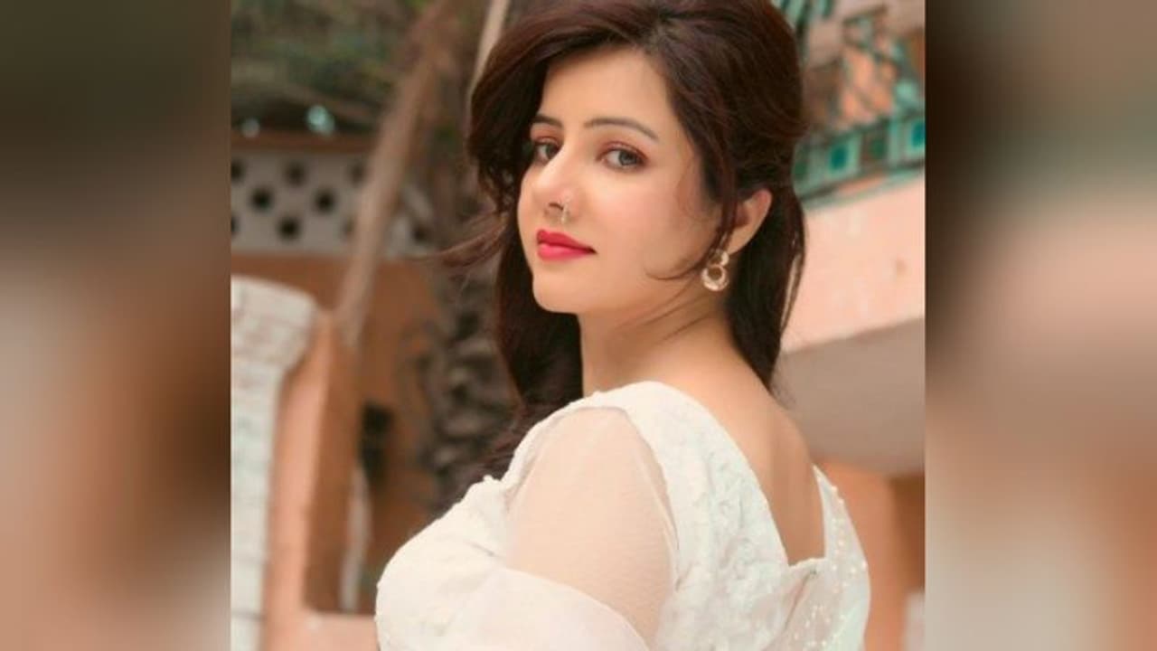 पीएम मोदी को धमकी देने वाली पाक सिंगर का प्राइवेट वीडियो वायरल, पाकिस्तानी सेना पर लगाया आरोप पीएम मोदी को धमकी देने वाली पाक सिंगर का प्राइवेट वीडियो वायरल, पाकिस्तानी सेना पर लगाया आरोप