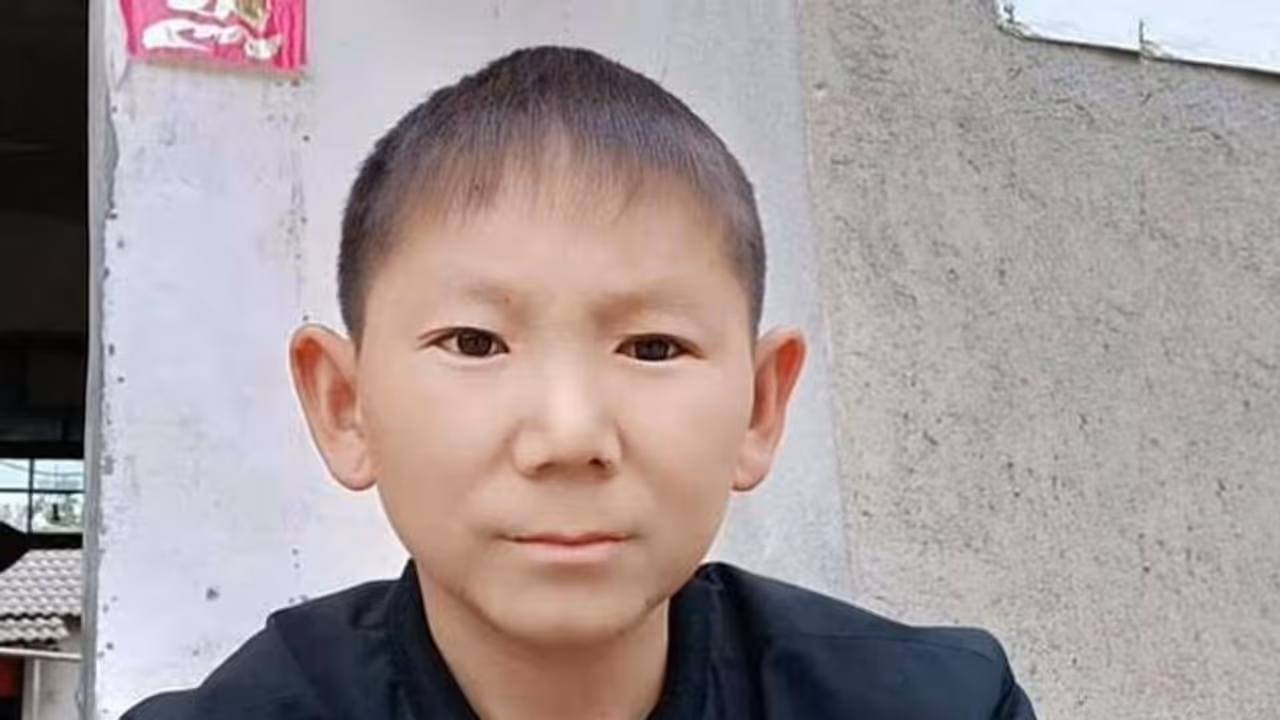 'ആറ് വയസുകാരന്റെ ശരീരവുമായി മുപ്പത്തിനാലുകാരന്‍!'; അവിശ്വസനീയ കഥയുമായി യുവാവ്