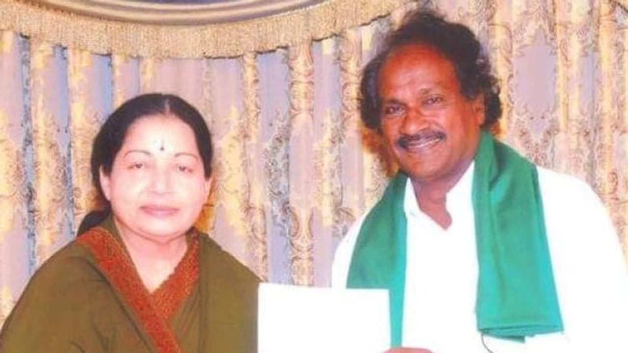 விஷவண்டு தாக்கி அதிமுக முன்னாள் எம்.எல்.ஏ திடீர் உயிரிழப்பு... அதிர்ச்சியில் தொண்டர்கள்..!