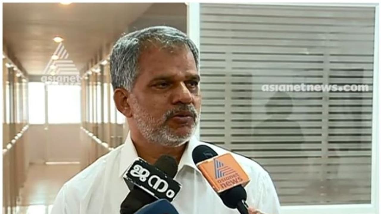 ബിനീഷിന്റെ അറസ്റ്റ്: മകന്റെ ധാര്മ്മികത കൊടിയേരിയിൽ കെട്ടിവക്കേണ്ട കാര്യമില്ലെന്ന് വിജയരാഘവൻ ബിനീഷിന്റെ അറസ്റ്റ്: മകന്റെ ധാര്മ്മികത കൊടിയേരിയിൽ കെട്ടിവക്കേണ്ട കാര്യമില്ലെന്ന് വിജയരാഘവൻ