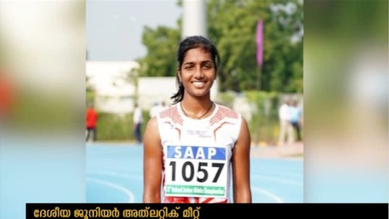 ദേശീയ ജൂനിയർ അത്ലറ്റിക് മീറ്റ്: കേരളത്തിന്റെ നിവ്യ ആന്റണിക്ക് റെക്കോര്ഡ് സ്വർണം ദേശീയ ജൂനിയർ അത്ലറ്റിക് മീറ്റ്: കേരളത്തിന്റെ നിവ്യ ആന്റണിക്ക് റെക്കോര്ഡ് സ്വർണം