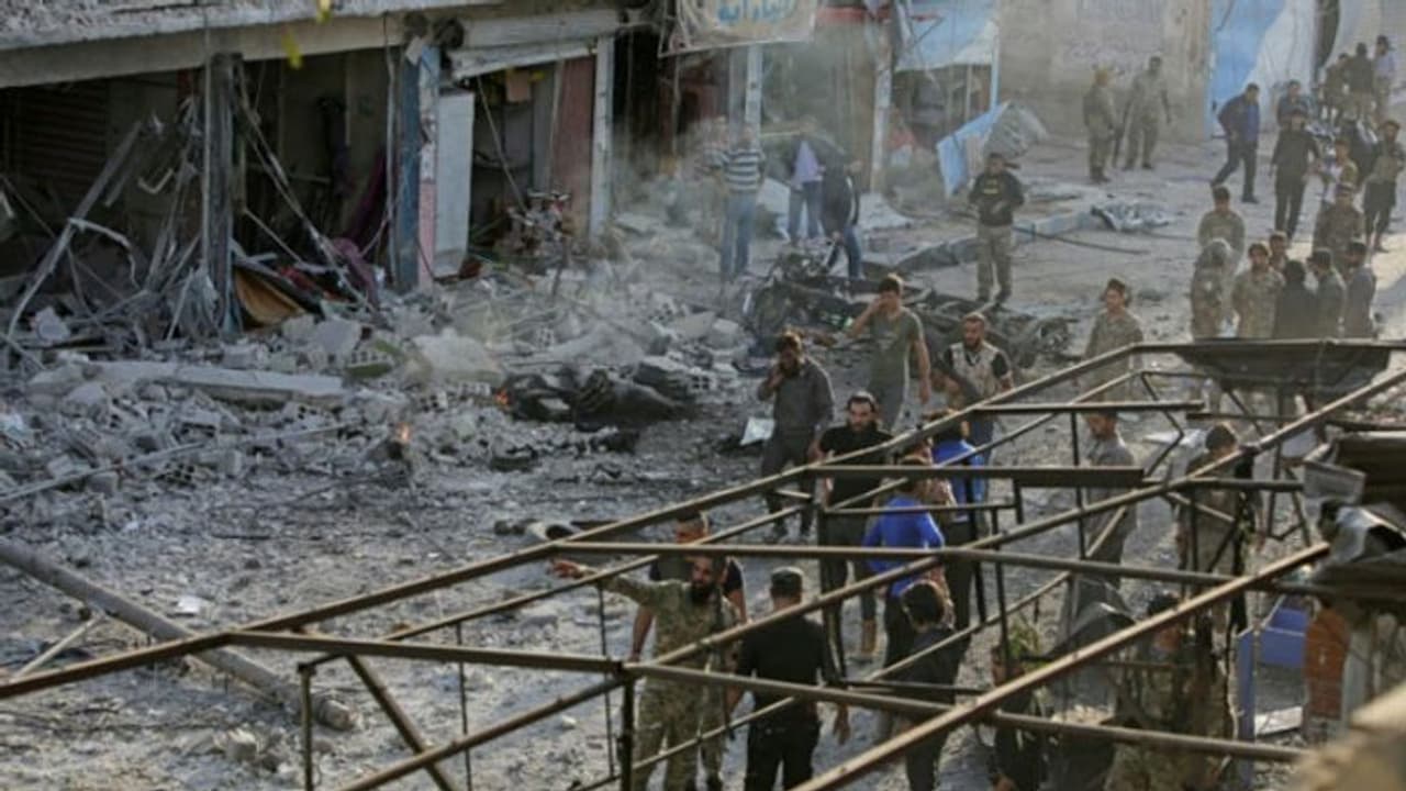 அதிபயங்கர தாக்குதலில் 53 ராணுவ வீரர்கள் உயிரிழப்பு... அடங்காத ஐ.எஸ். தீவிரவாதிகள்..! அதிபயங்கர தாக்குதலில் 53 ராணுவ வீரர்கள் உயிரிழப்பு... அடங்காத ஐ.எஸ். தீவிரவாதிகள்..!