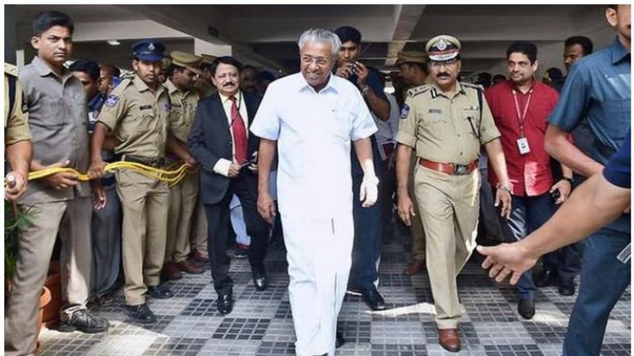 മുഖ്യമന്ത്രിയുടെ സുരക്ഷ കൂട്ടി: നടപടി മാവോയിസ്റ്റ് ഭീഷണിയുടെ പശ്ചാത്തലത്തിൽ മുഖ്യമന്ത്രിയുടെ സുരക്ഷ കൂട്ടി: നടപടി മാവോയിസ്റ്റ് ഭീഷണിയുടെ പശ്ചാത്തലത്തിൽ