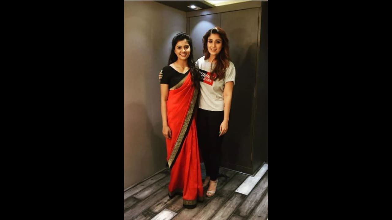 பிகில் கேப்டனுக்கு சர்ப்ரைஸ் கொடுத்து அசத்திய லேடி சூப்பர் ஸ்டார்...! சோசியல் மீடியாவில் வைரலாகும் போட்டோஸ்...! பிகில் கேப்டனுக்கு சர்ப்ரைஸ் கொடுத்து அசத்திய லேடி சூப்பர் ஸ்டார்...! சோசியல் மீடியாவில் வைரலாகும் போட்டோஸ்...!