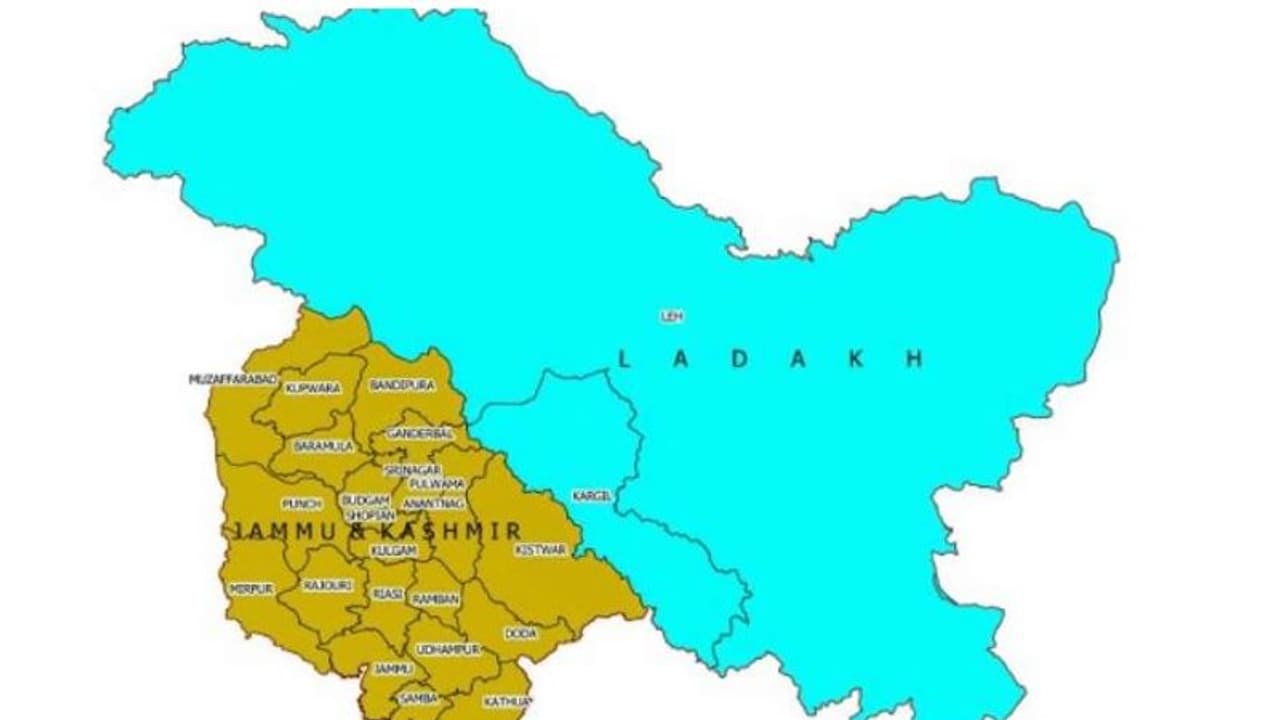 ജമ്മു കശ്മീരിന്‍റെ പുതിയ ഭൂപടം തള്ളി പാകിസ്ഥാന്‍ ; ഇന്ത്യന്‍ നിലപാട് അംഗീകരിക്കാനാവില്ലെന്നും പ്രതികരണം