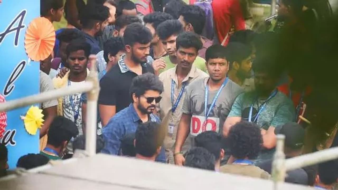 டெல்லி ஷூட்டிங்கில் விஜய்... தெறிக்கவிடும் "தளபதி 64" லேட்டஸ்ட் போட்டோஸ்...!