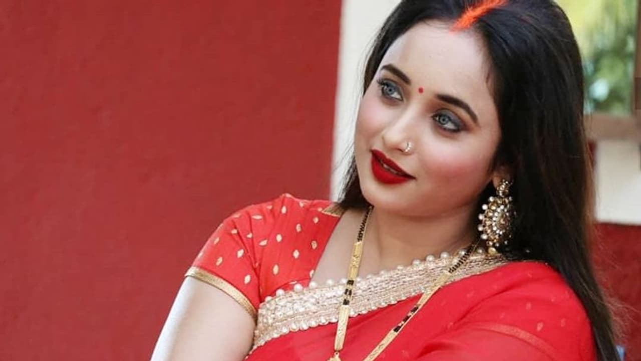 कभी इस एक्ट्रेस को डेब्यू फिल्म के लिए मिले थे महज इतने रु. अब लेती हैं लाखों फीस कभी इस एक्ट्रेस को डेब्यू फिल्म के लिए मिले थे महज इतने रु. अब लेती हैं लाखों फीस