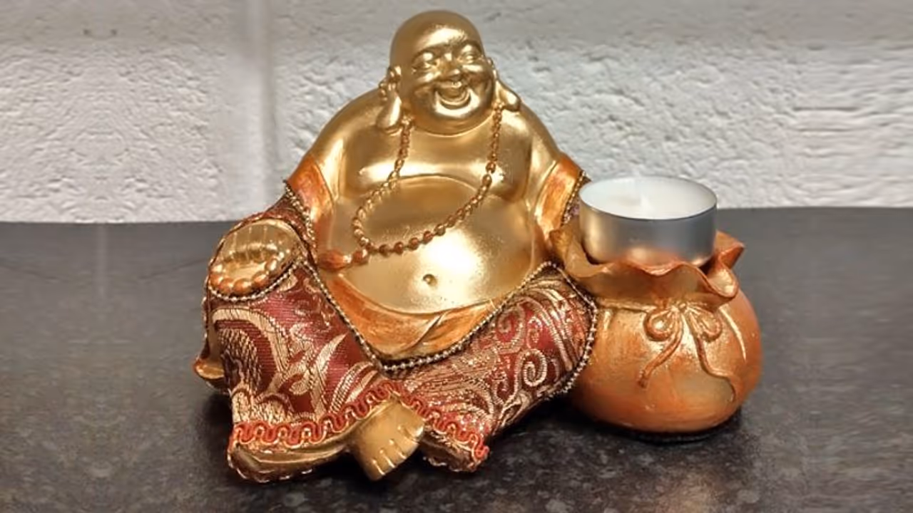 বাড়িতে লাফিং বুদ্ধ থাকলে মেনে চলুন সঠিক নিয়মগুলি, নাহলে ফল হতে পারে উল্টোটাই বাড়িতে লাফিং বুদ্ধ থাকলে মেনে চলুন সঠিক নিয়মগুলি, নাহলে ফল হতে পারে উল্টোটাই