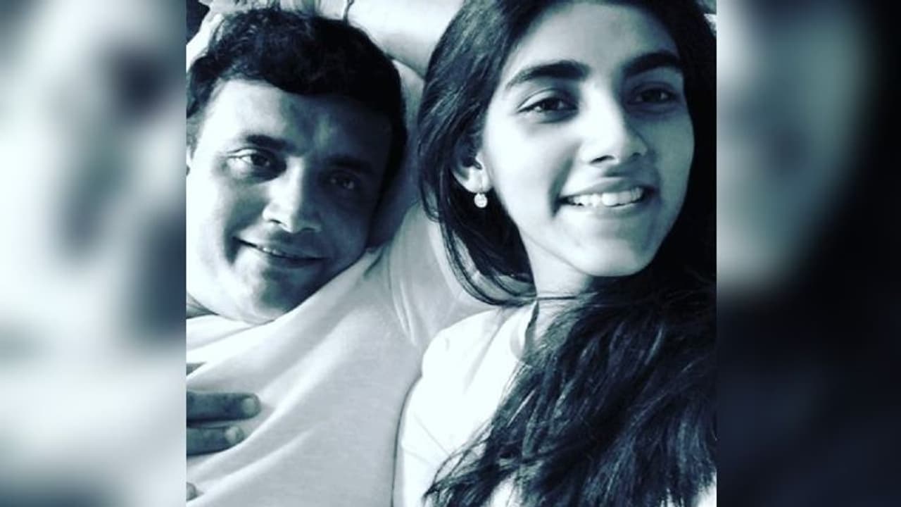 'মহারাজ'ও এবার ঘরবন্দি, করোনা আতঙ্কে দিলেন বিশেষ বার্তা 'মহারাজ'ও এবার ঘরবন্দি, করোনা আতঙ্কে দিলেন বিশেষ বার্তা