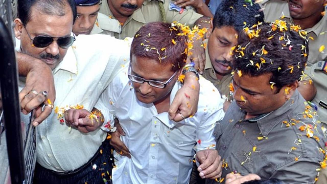 রোজভ্য়ালি কাণ্ডে এবার আইপিএস অফিসারকে ডেকে পাঠাল সিবিআই রোজভ্য়ালি কাণ্ডে এবার আইপিএস অফিসারকে ডেকে পাঠাল সিবিআই