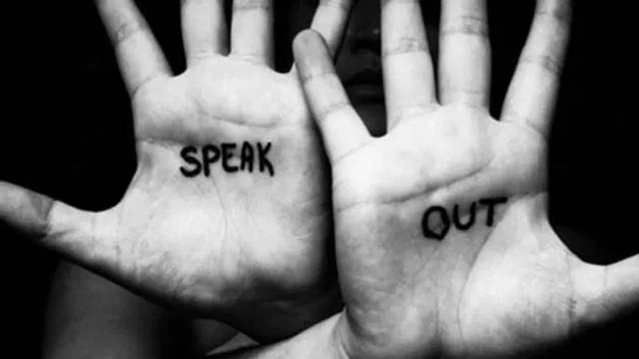 യുദ്ധകാലത്ത് ബലാത്സംഗക്യാമ്പുകളില് തടവിലാക്കപ്പെട്ട, പട്ടാളക്കാരാല് പീഡിപ്പിക്കപ്പെട്ട സ്ത്രീകളുടെ ജീവിതം പറയുമ്പോള് യുദ്ധകാലത്ത് ബലാത്സംഗക്യാമ്പുകളില് തടവിലാക്കപ്പെട്ട, പട്ടാളക്കാരാല് പീഡിപ്പിക്കപ്പെട്ട സ്ത്രീകളുടെ ജീവിതം പറയുമ്പോള്